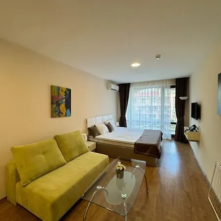 Premier On Seafront شقة *