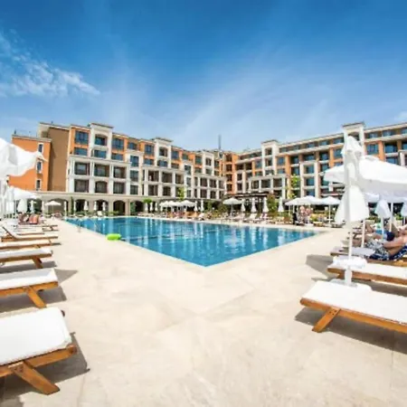 Premier On Seafront * سفيتي فلاس