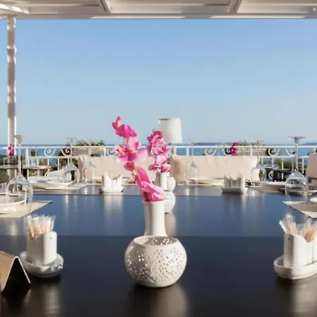 Premier On Seafront شقة سفيتي فلاس