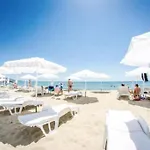 شقة Premier On Seafront *