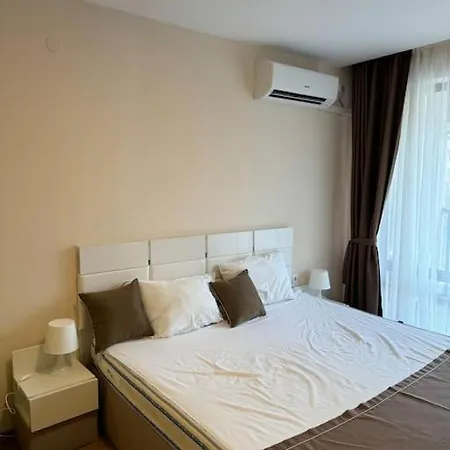 Premier On Seafront Апартамент *