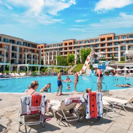 Premier On Seafront Апартамент *