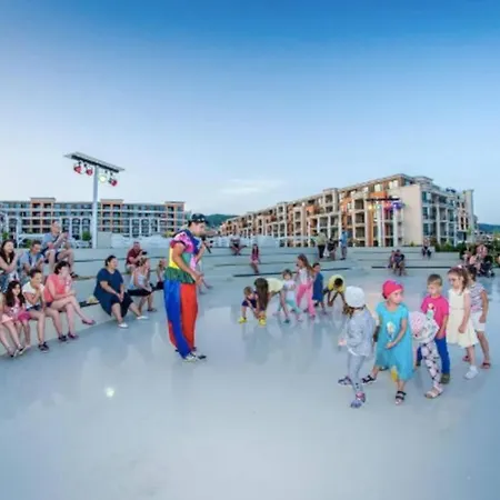 Premier On Seafront Апартаменты Свети-Влас