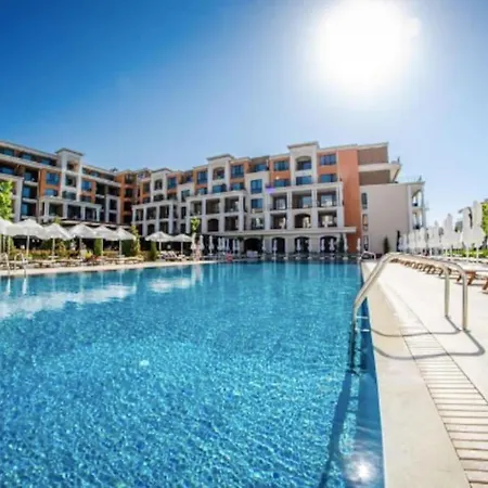 Premier On Seafront Апартамент Свети Влас