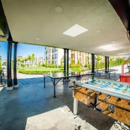 Premier On Seafront Апартамент Свети Влас