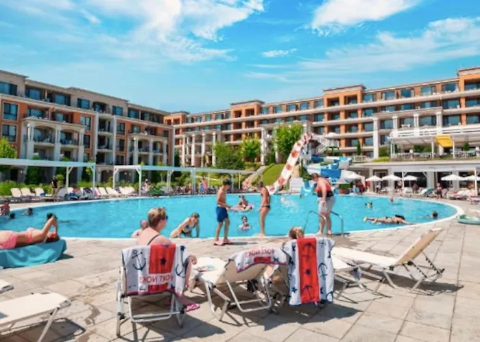 Premier On Seafront Appartement *