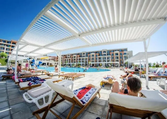 Premier On Seafront *